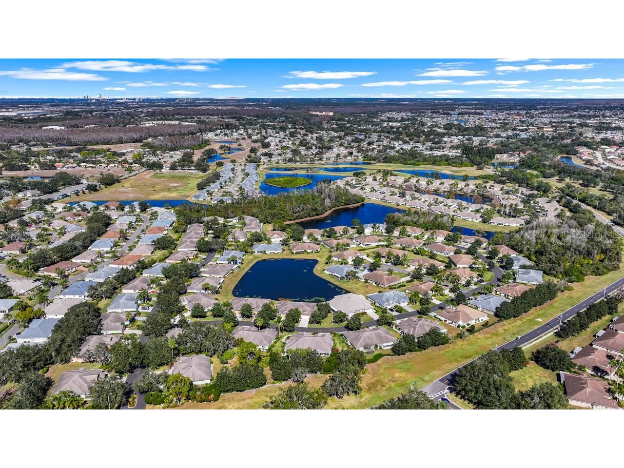 811 Staffordshire Lane Sun City Center FL 33573 TB8467727 image41