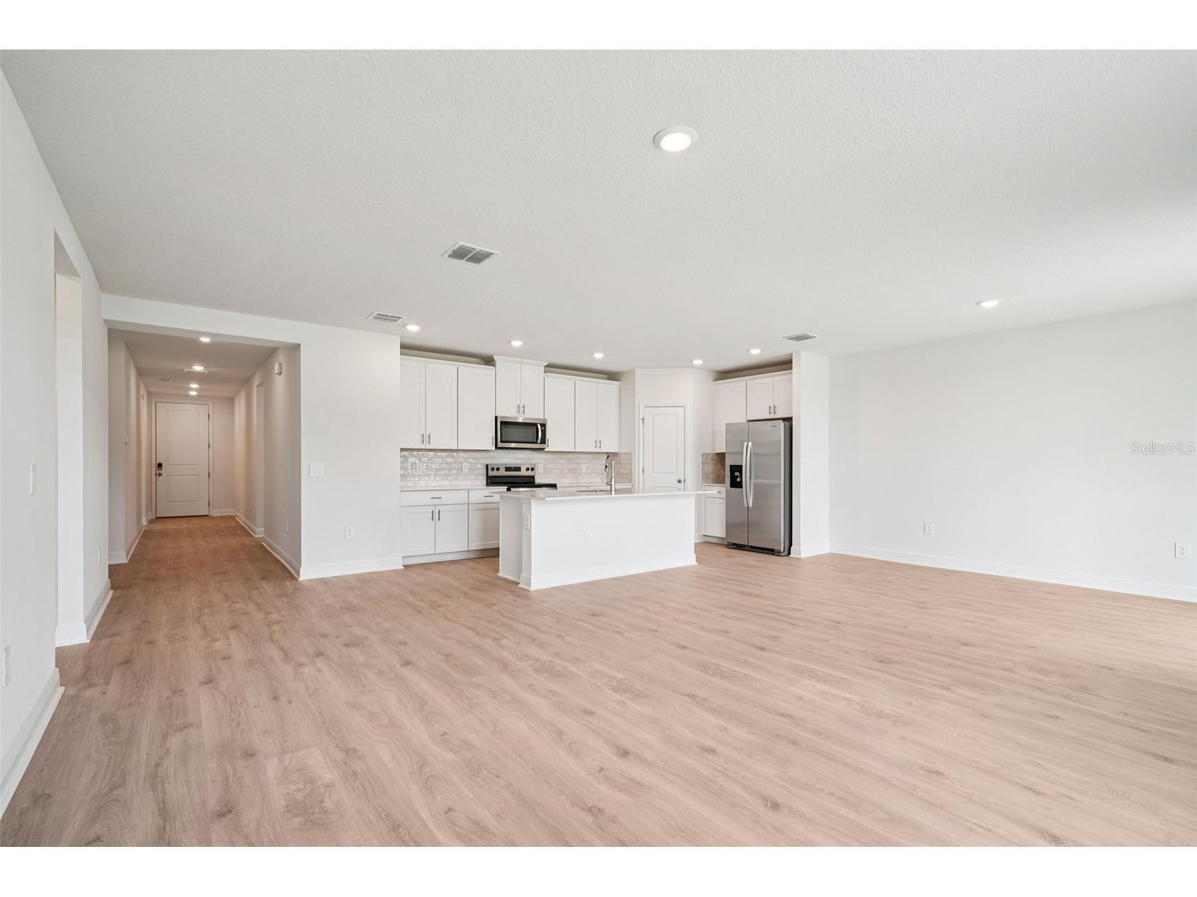 811 Sunshower Drive Lady Lake FL 32159 TB8477107 image8