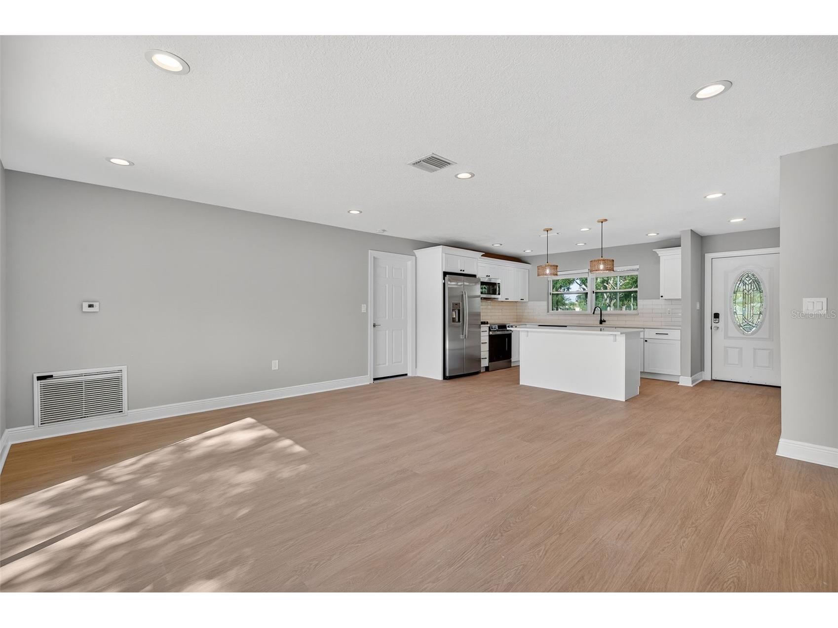 8110 Macoma Drive NE Saint Petersburg FL 33702 TB8468682 image14