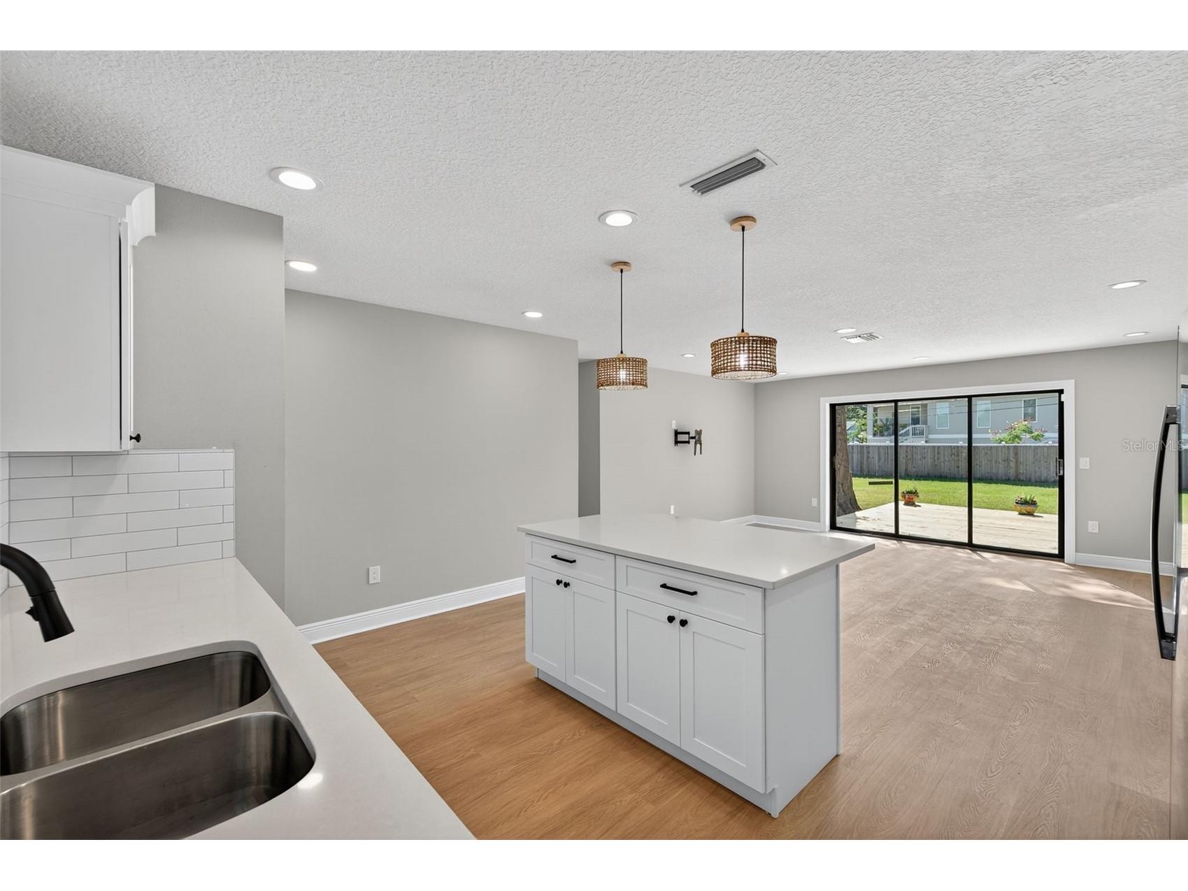 8110 Macoma Drive NE Saint Petersburg FL 33702 TB8468682 image27