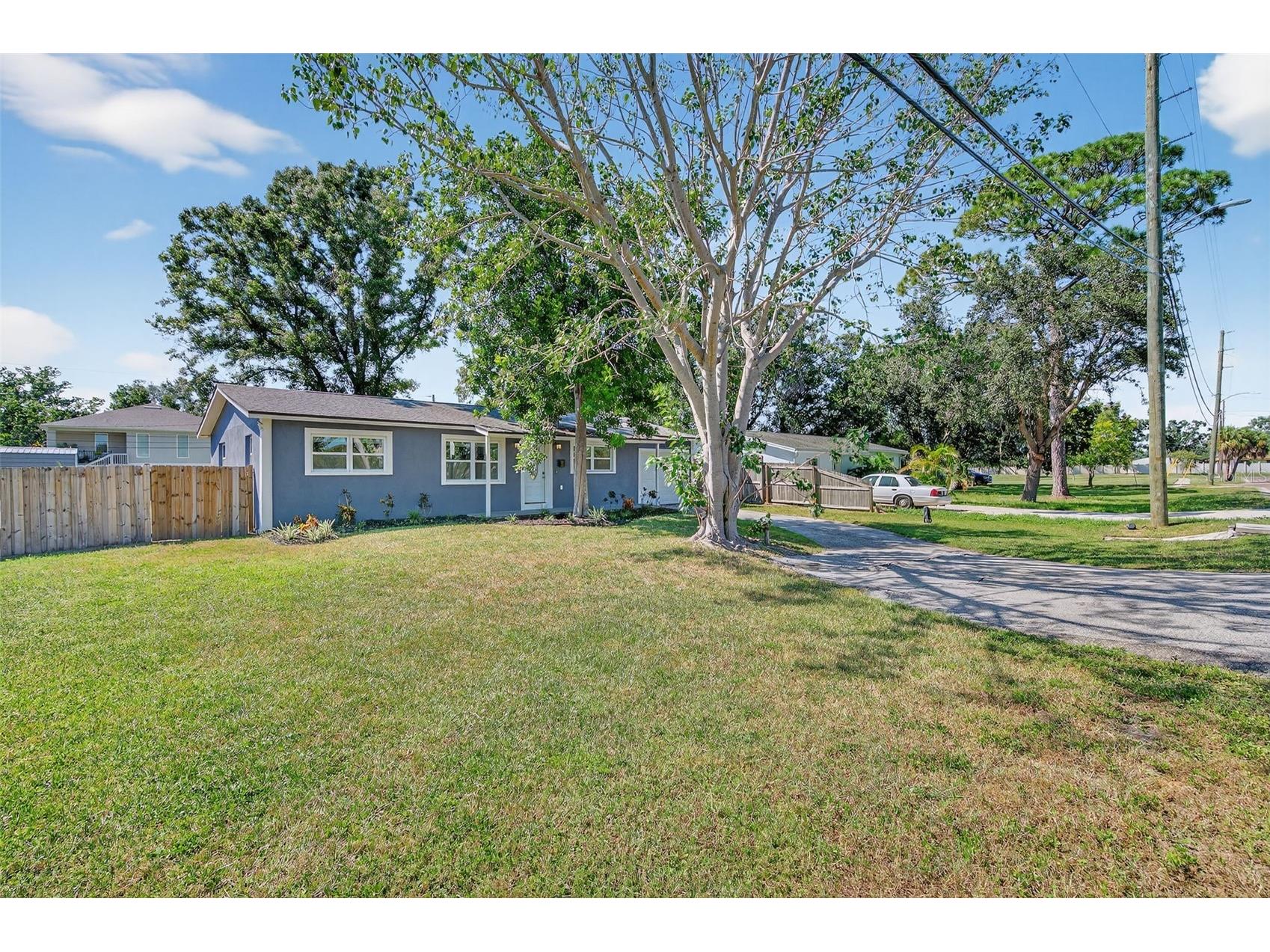 8110 Macoma Drive NE Saint Petersburg FL 33702 TB8468682 image62