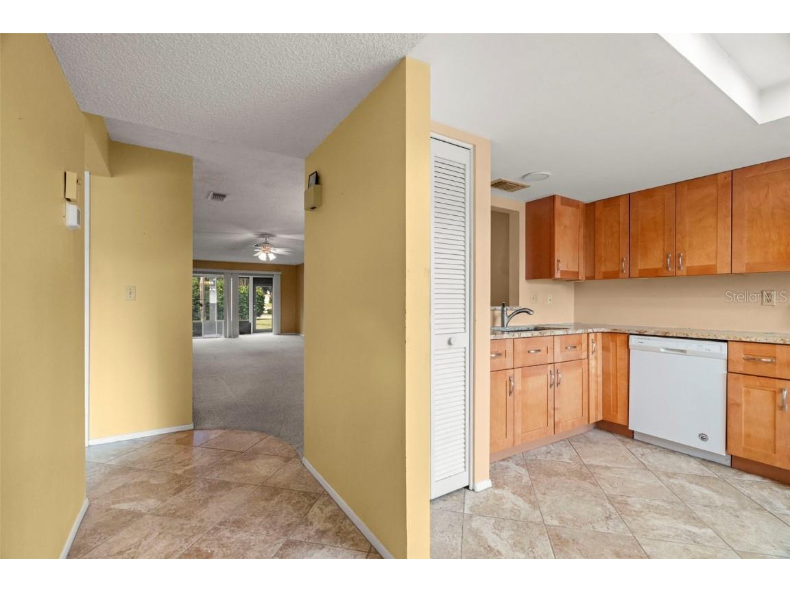 8111 Braddock Circle #6 Port Richey FL 34668 O6349549 image9