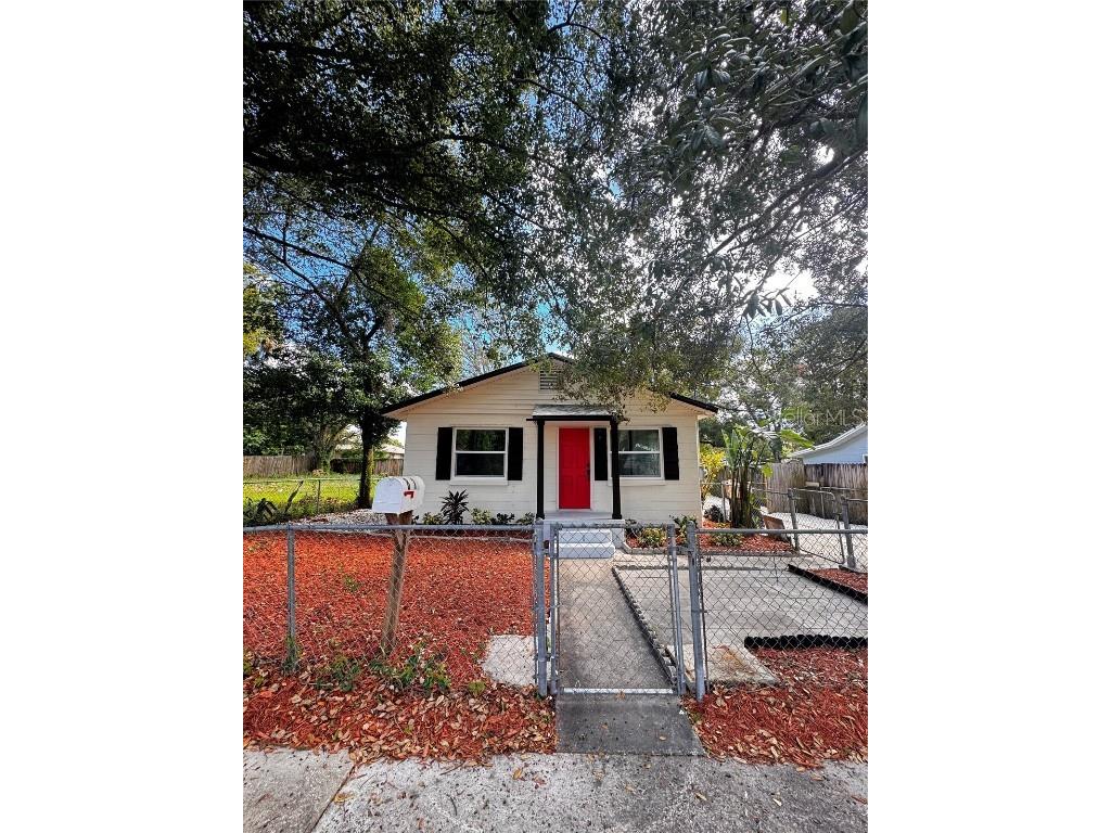 8111 N 12th Street Tampa FL 33604 TB8317811 image1