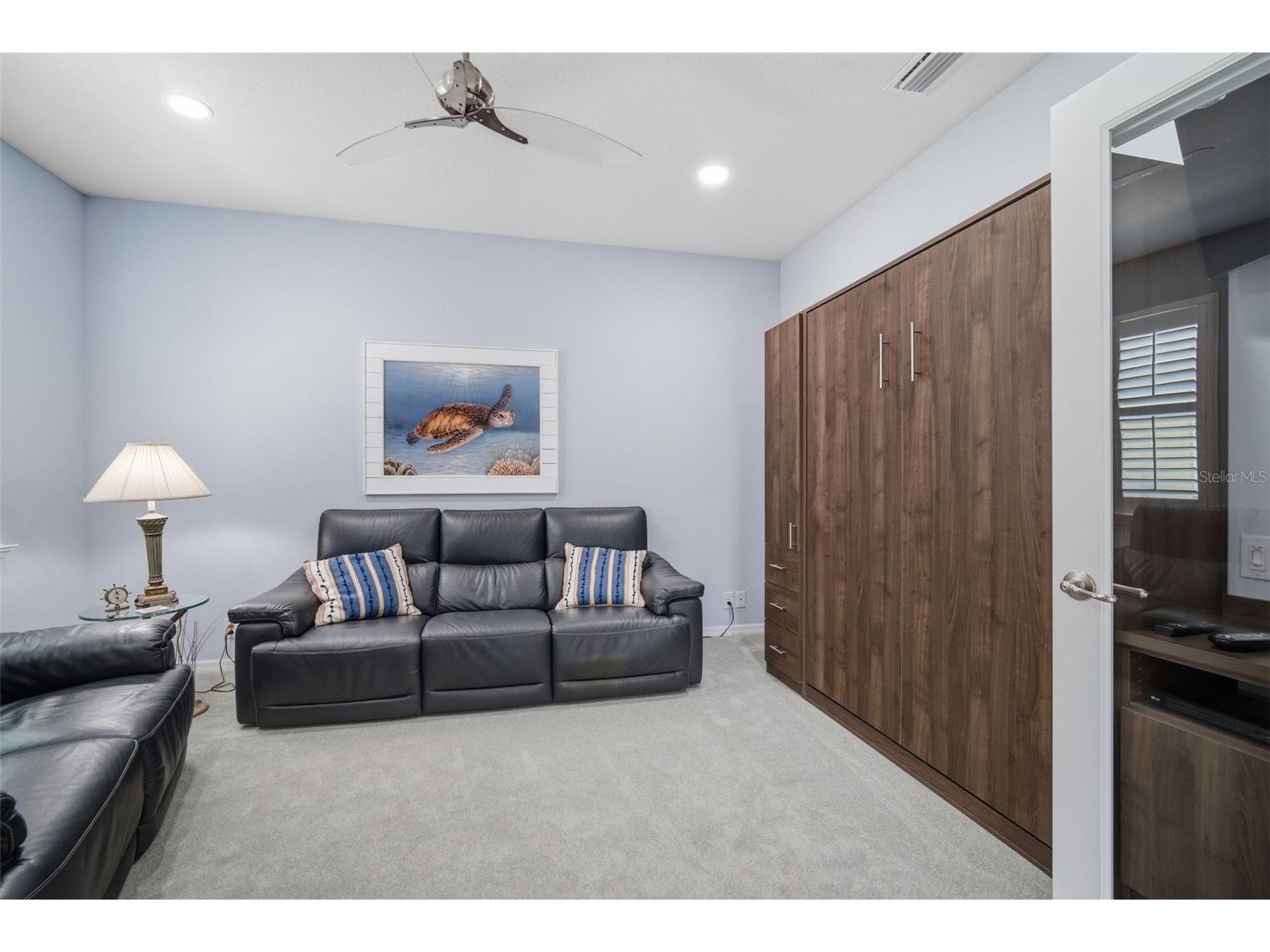 8111 Pine Crest Street Seminole FL 33777 TB8507623 image16