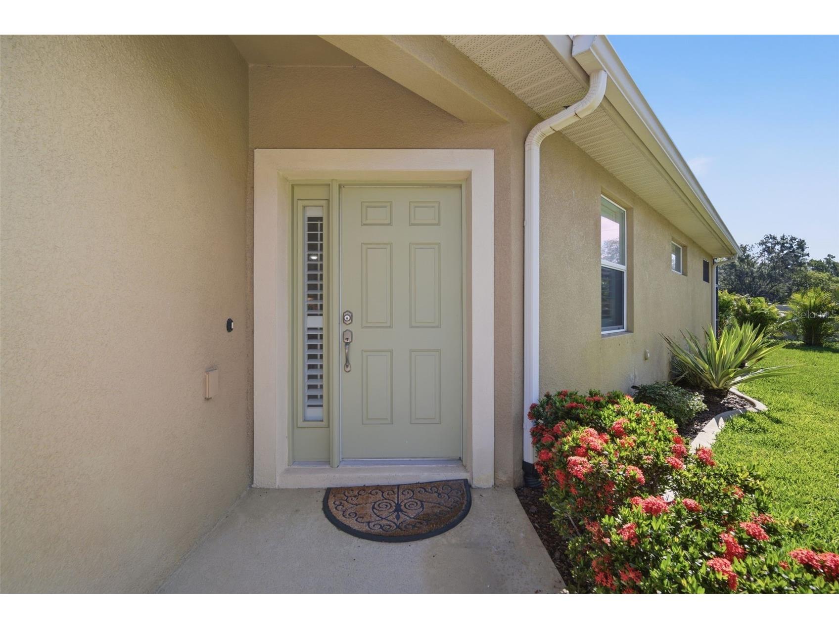8111 Pine Crest Street Seminole FL 33777 TB8507623 image2