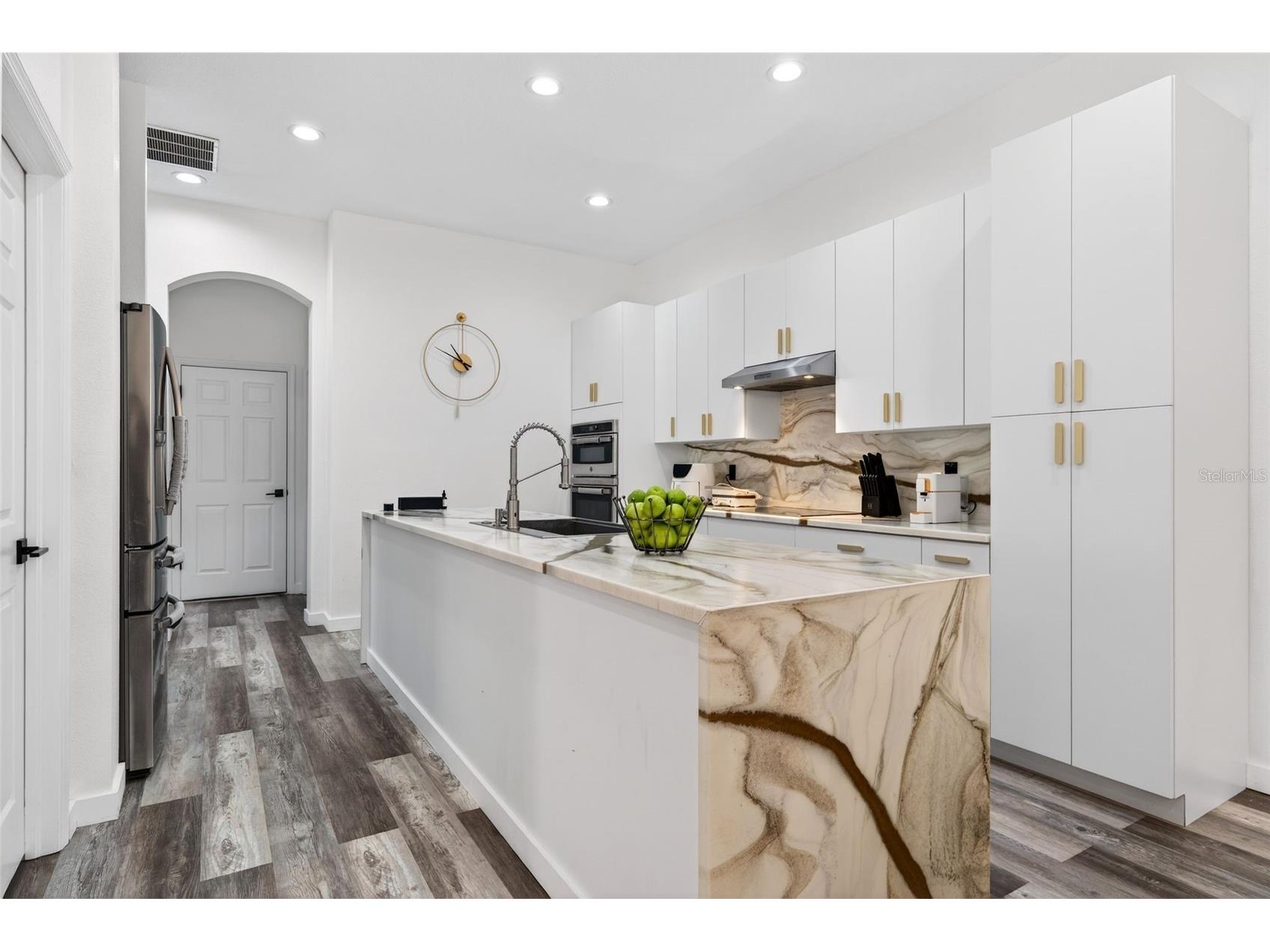 8111 Santa Rosa Court Sarasota FL 34243 A4679494 image20