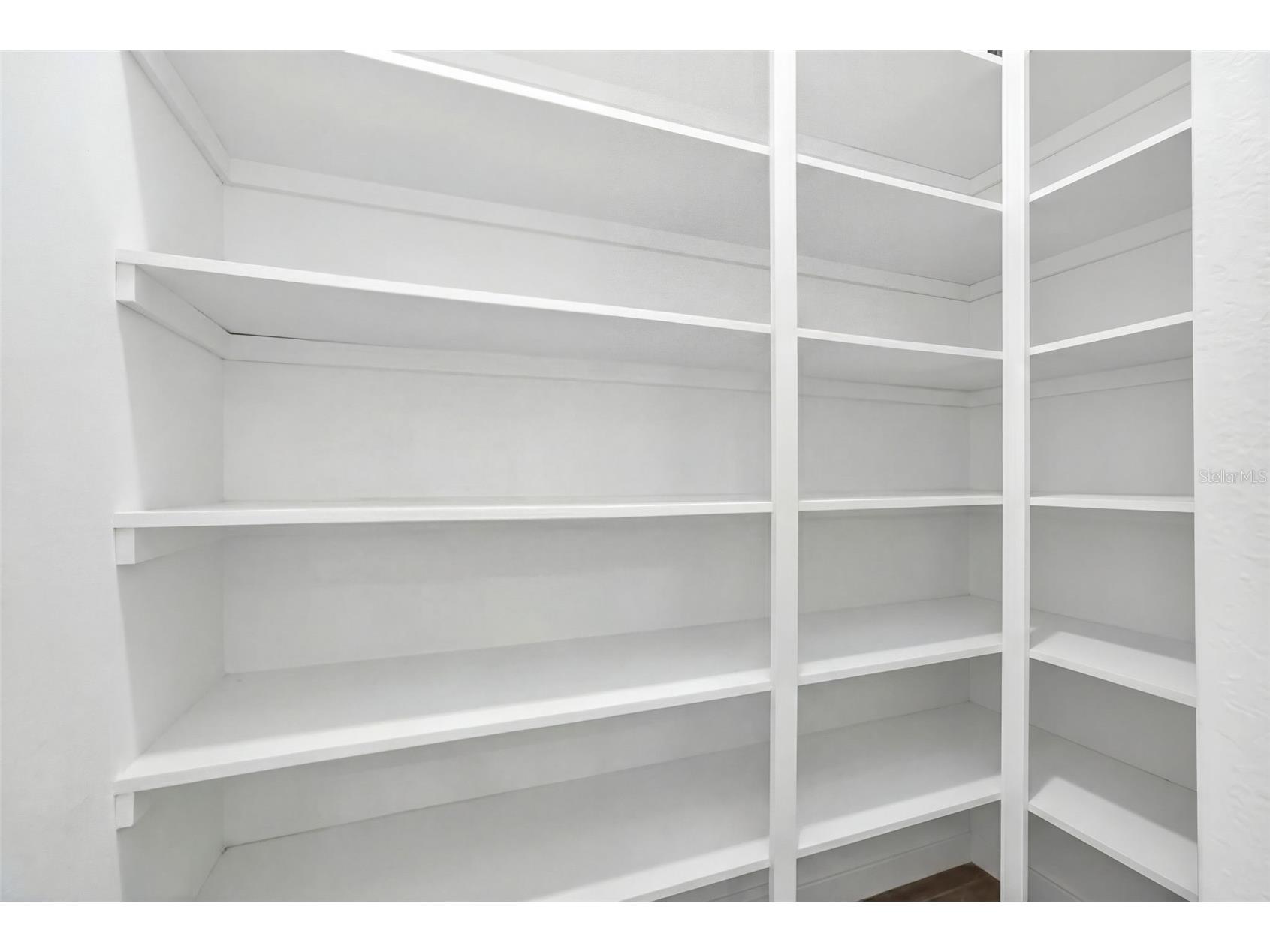 8111 Santa Rosa Court Sarasota FL 34243 A4679494 image24