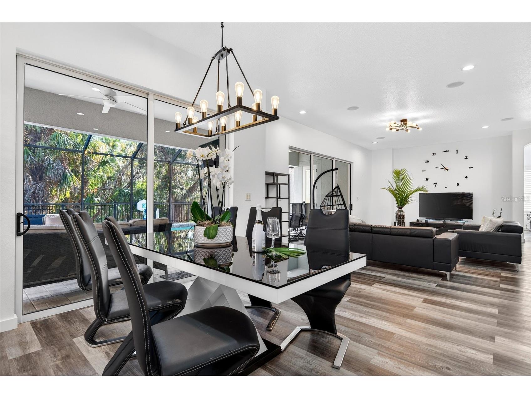 8111 Santa Rosa Court Sarasota FL 34243 A4679494 image30