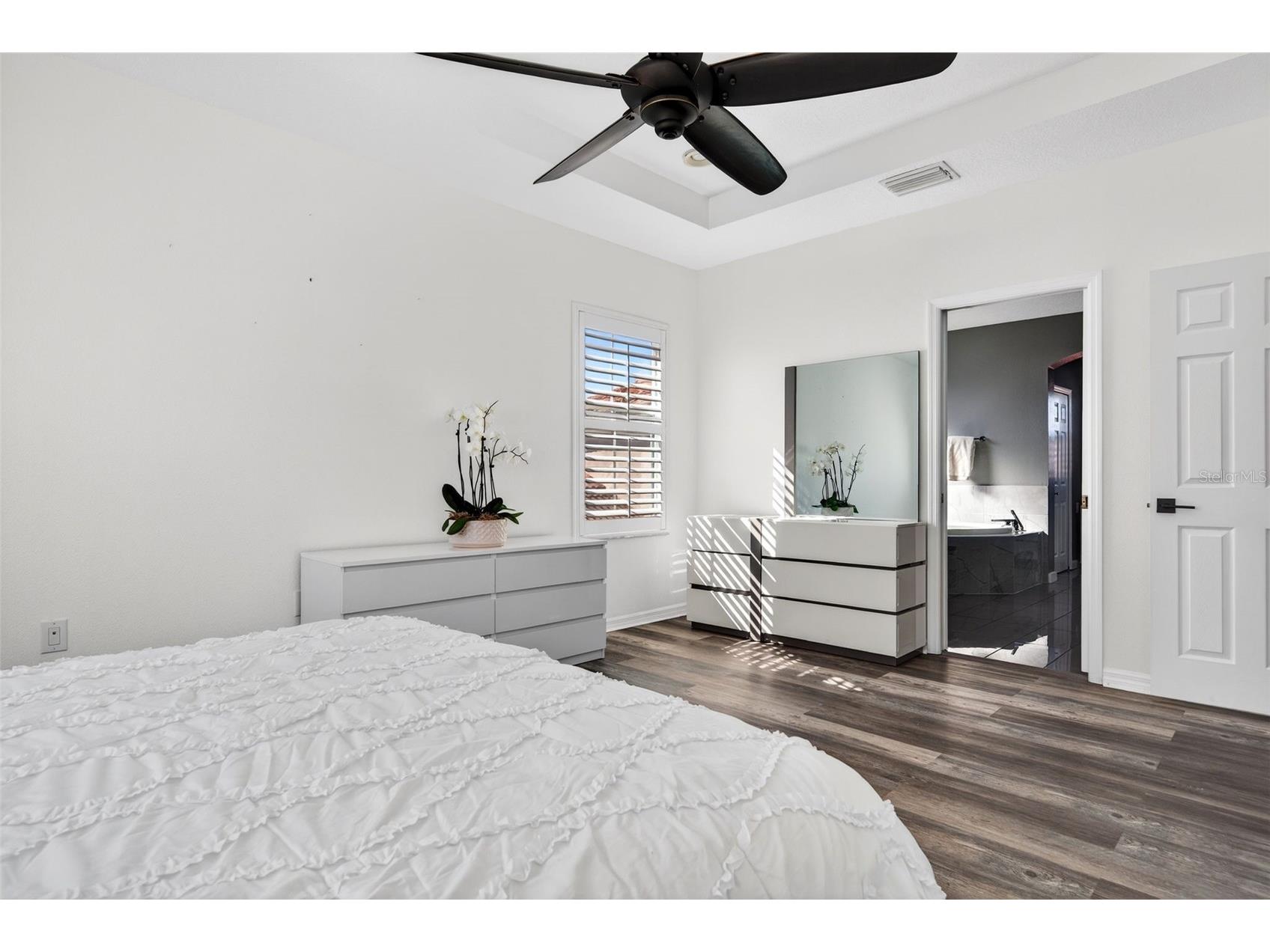 8111 Santa Rosa Court Sarasota FL 34243 A4679494 image39