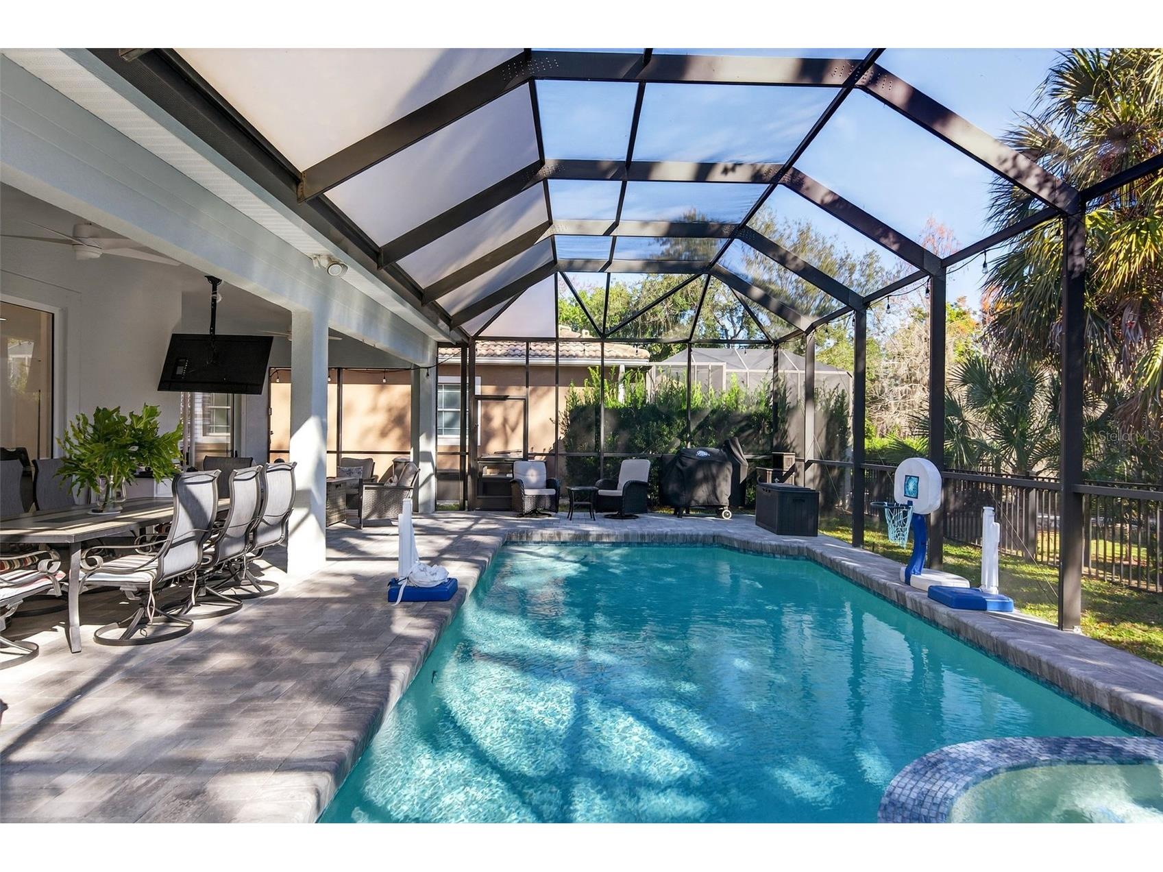 8111 Santa Rosa Court Sarasota FL 34243 A4679494 image4