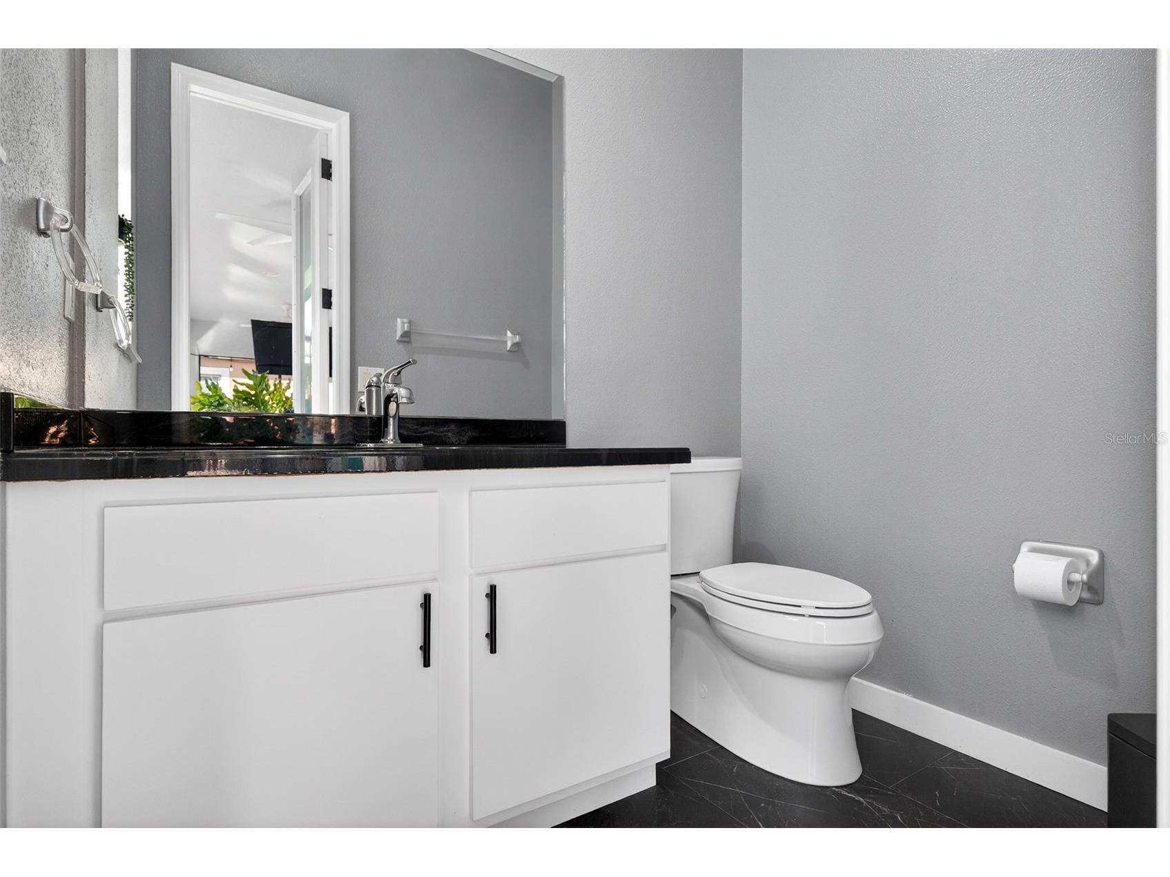 8111 Santa Rosa Court Sarasota FL 34243 A4679494 image47