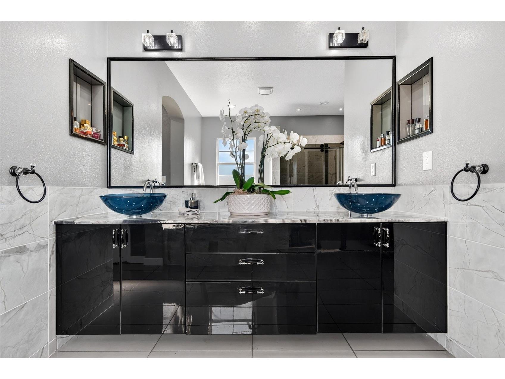 8111 Santa Rosa Court Sarasota FL 34243 A4679494 image48