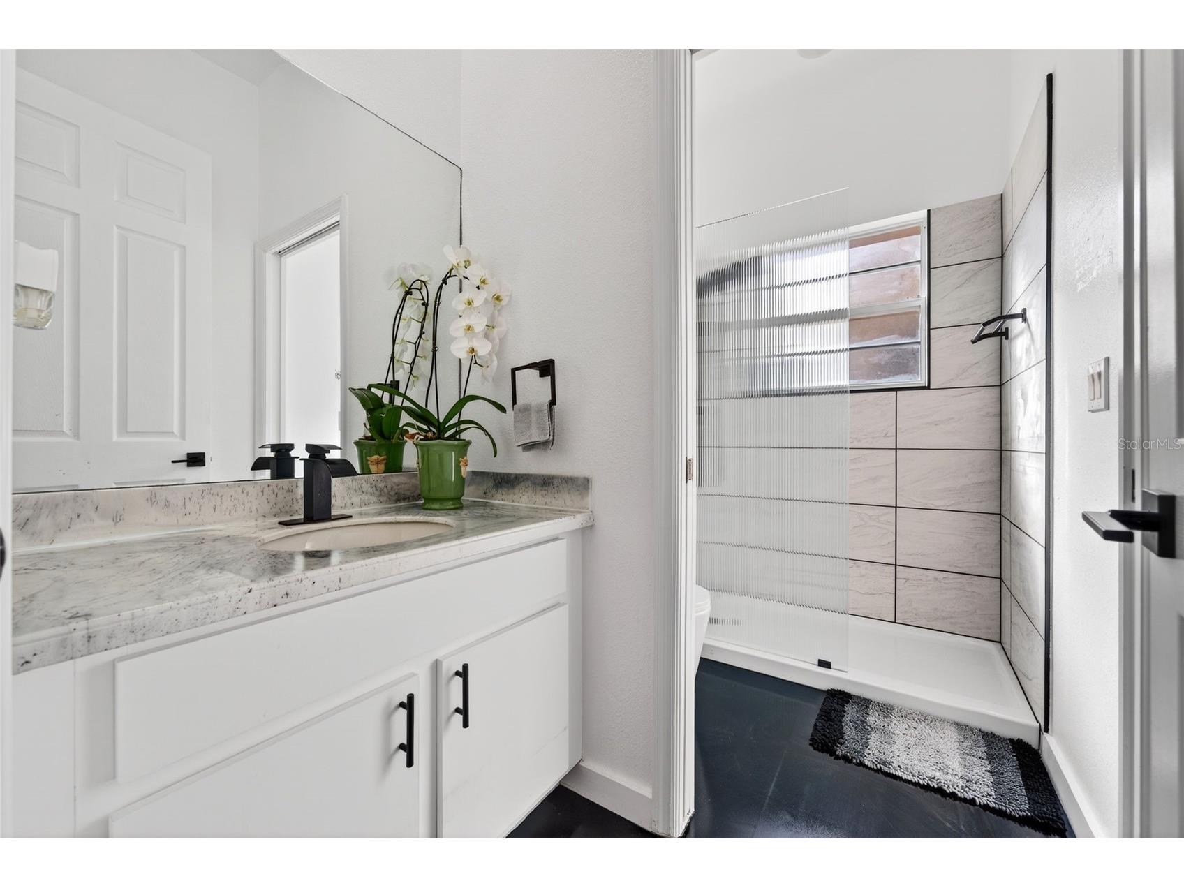 8111 Santa Rosa Court Sarasota FL 34243 A4679494 image51