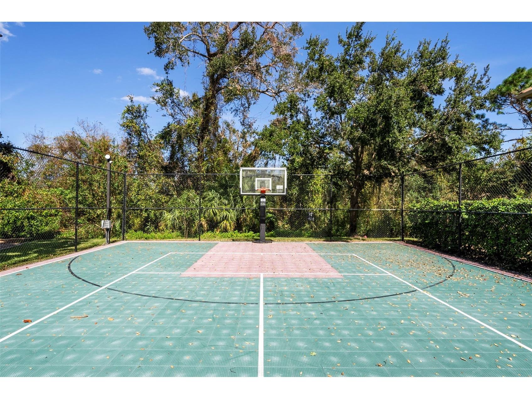 8111 Santa Rosa Court Sarasota FL 34243 A4679494 image73