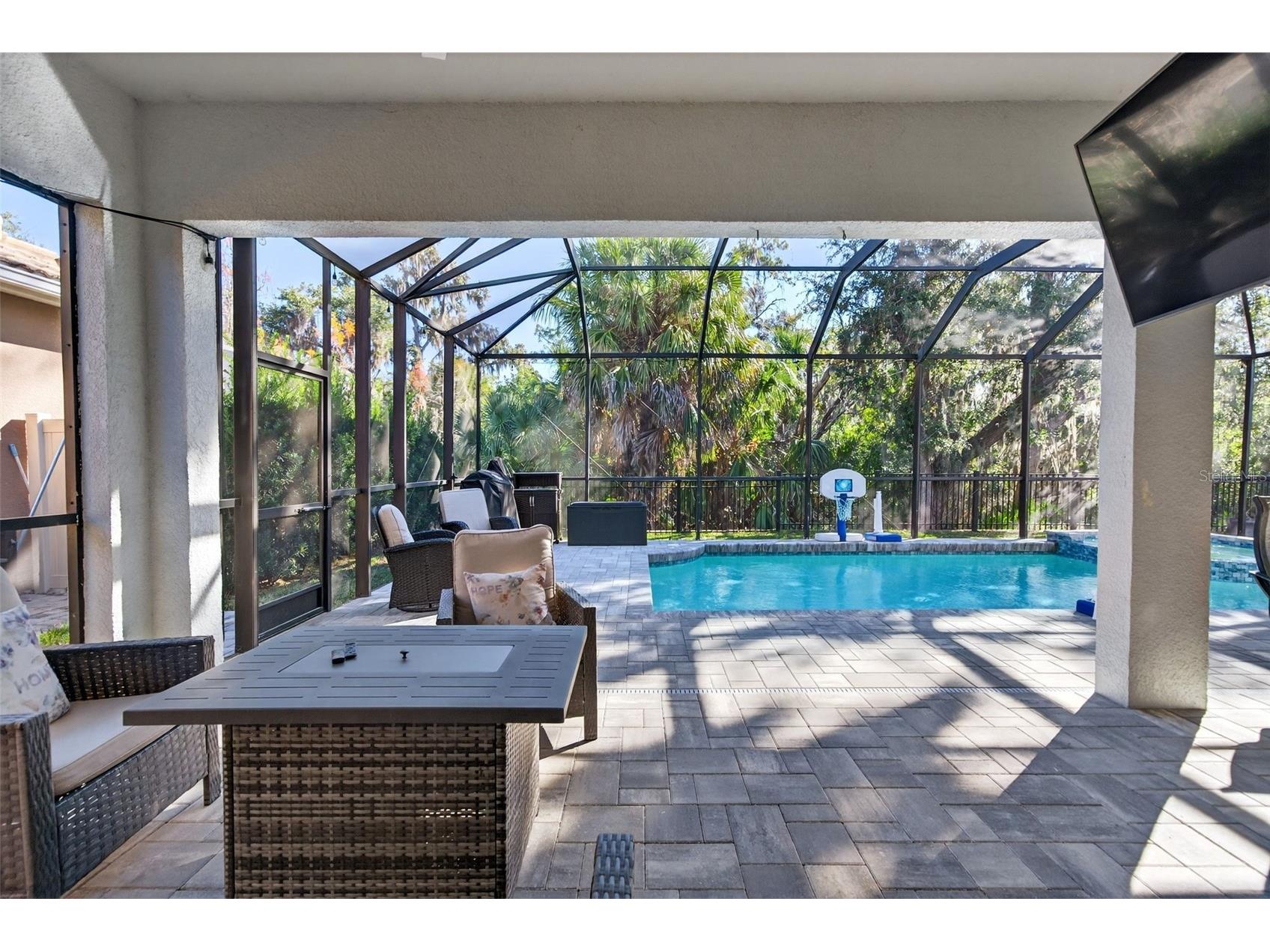 8111 Santa Rosa Court Sarasota FL 34243 A4679494 image8