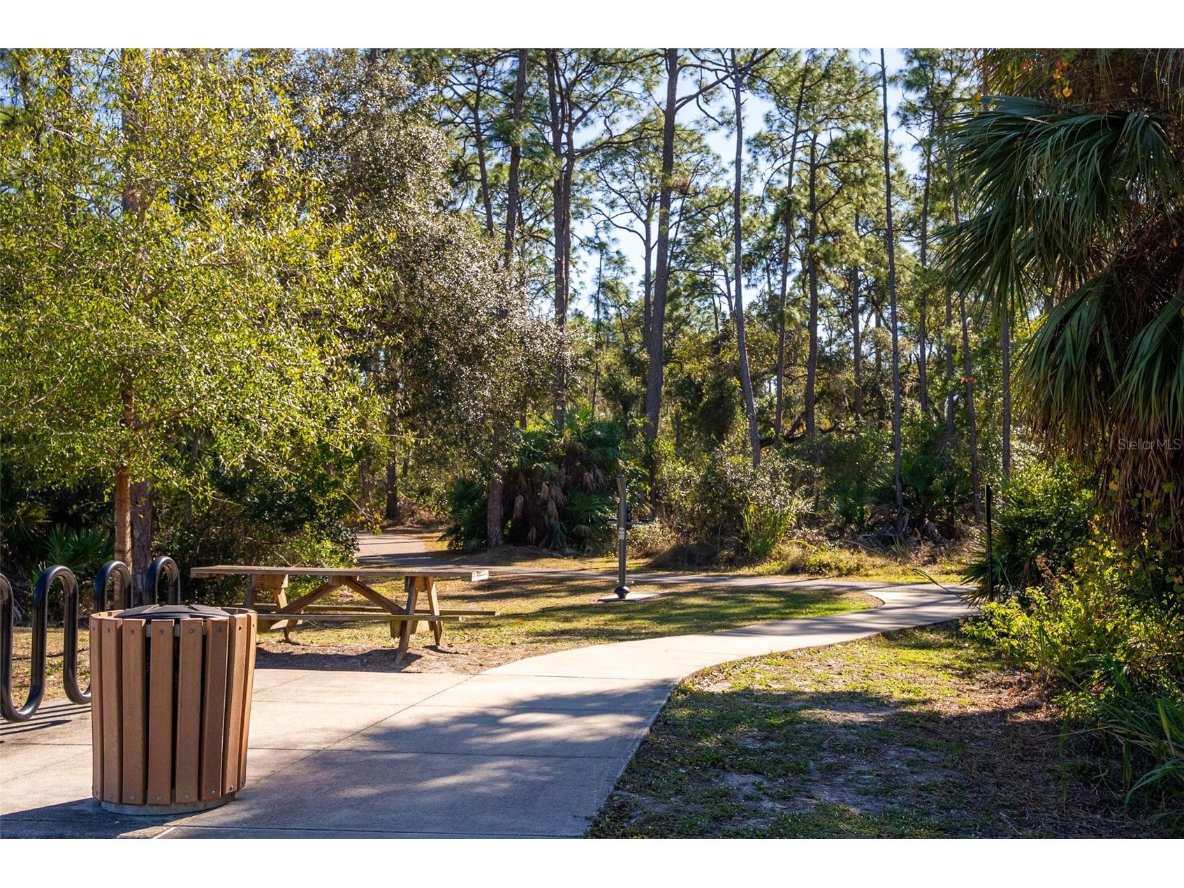 8111 Santa Rosa Court Sarasota FL 34243 A4679494 image88