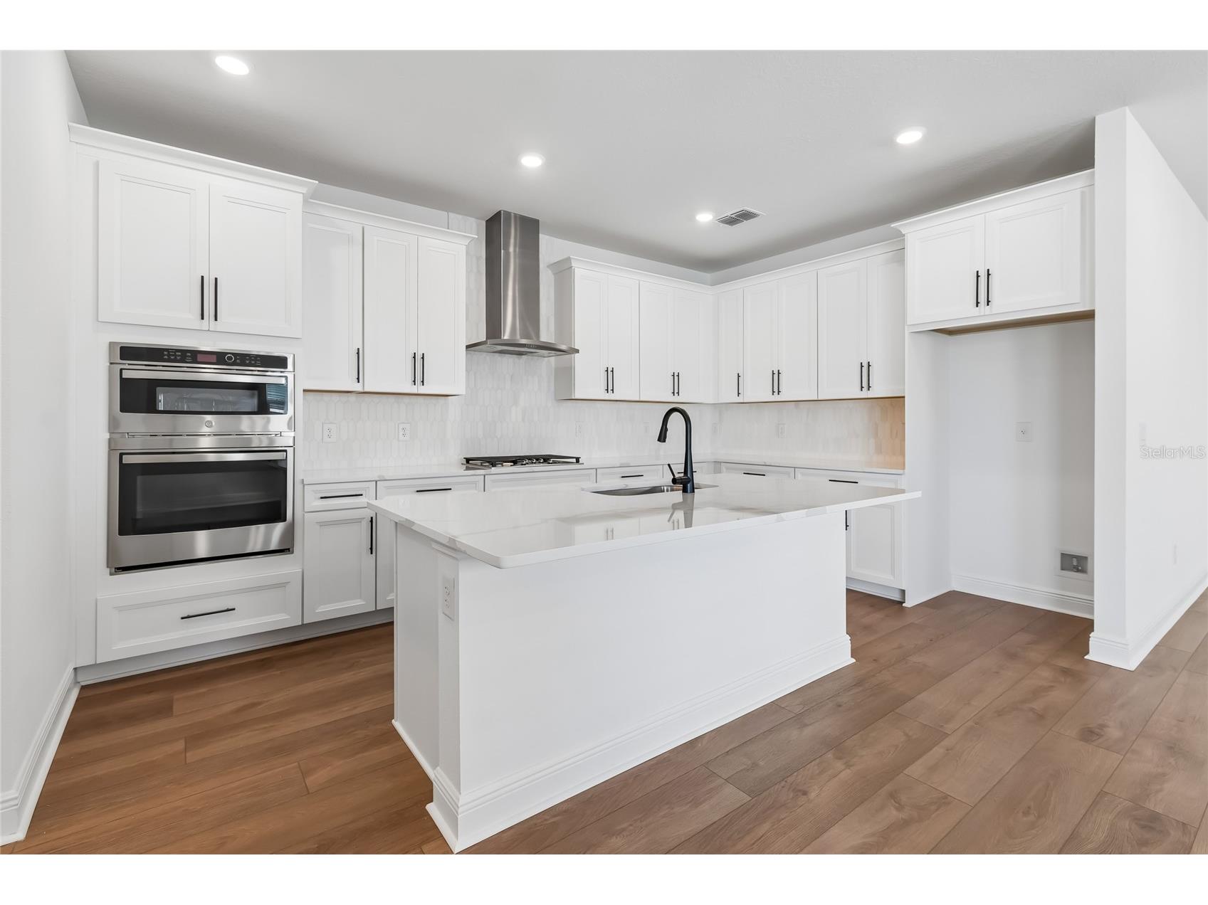 8111 Seaflower Parkway Bradenton FL 34210 R4910384 image5