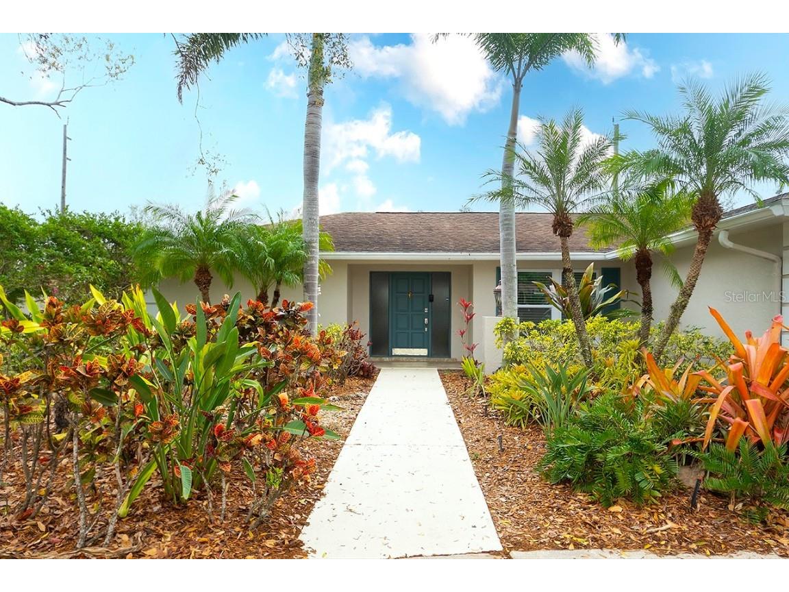 8111 Timber Lake Lane Sarasota FL 34243 A4642593 image1