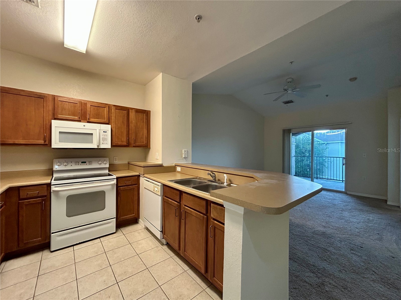 8112 Claire Ann Drive #302 Orlando FL 32825 O6416168 image2