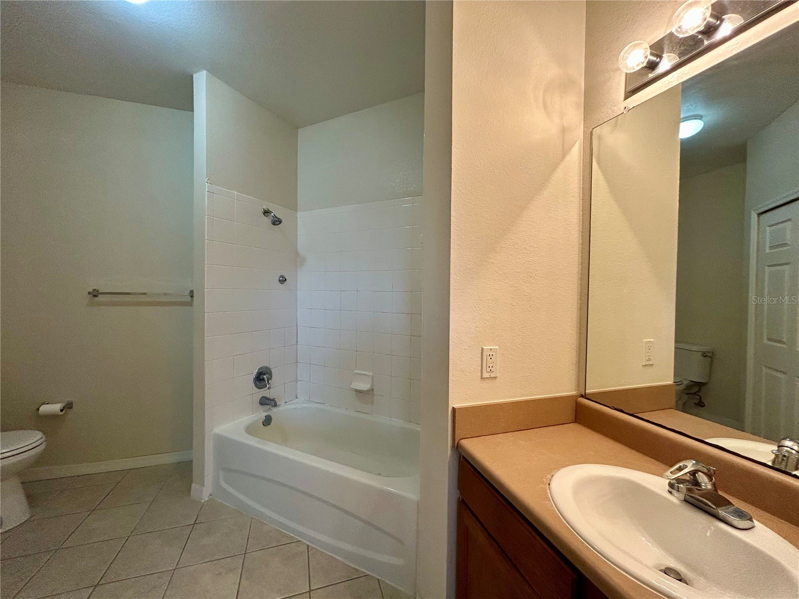 8112 Claire Ann Drive #302 Orlando FL 32825 O6416168 image8