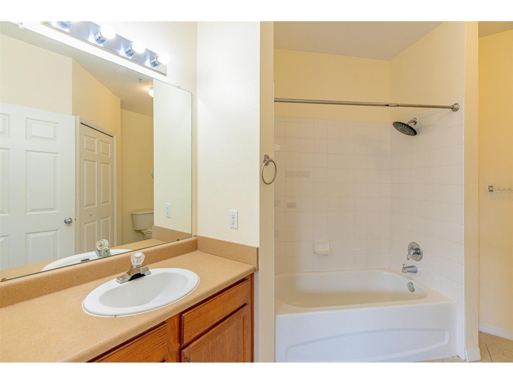 8112 Claire Ann Drive #UNIT 208 Orlando FL 32825 O6408978 image21