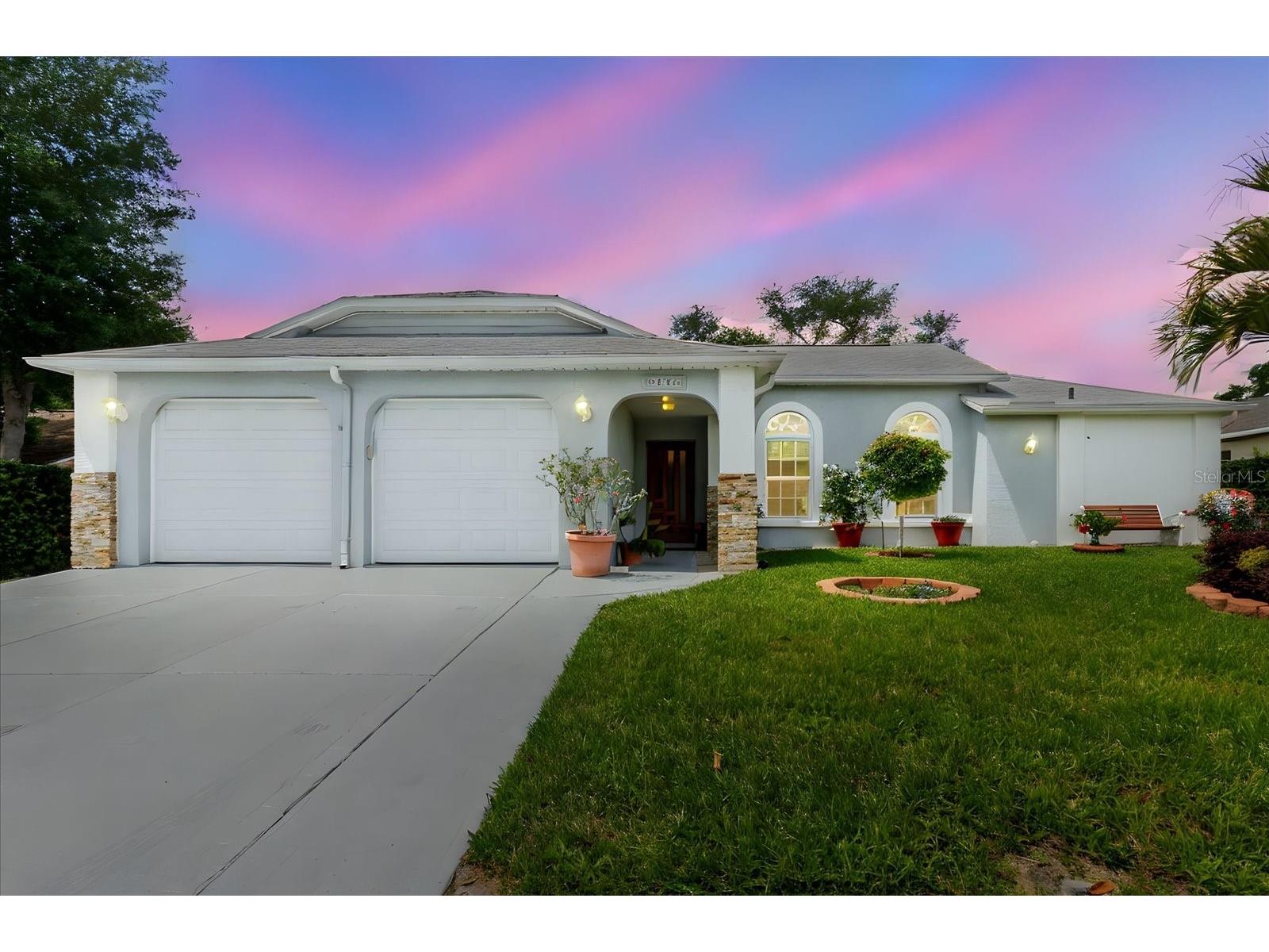 8112 Golden Bear Loop  