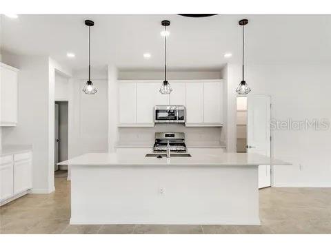 8113 Sternway Road Sarasota FL 34240 A4690848 image9