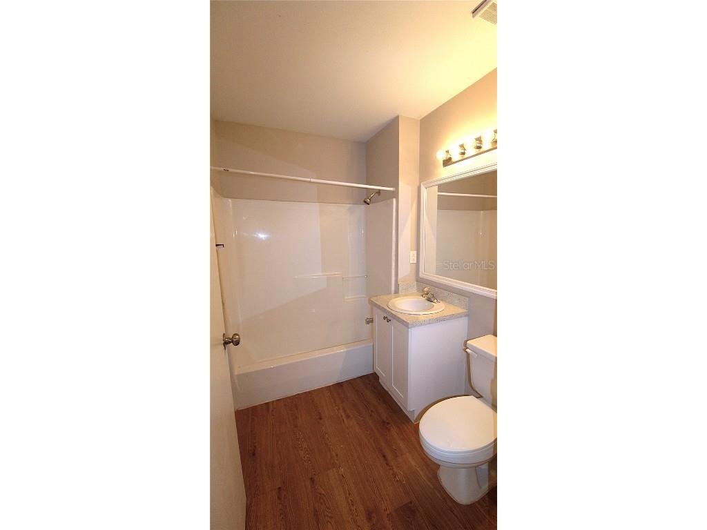 8114 45th Court E #7 Sarasota FL 34243 A4668903 image9