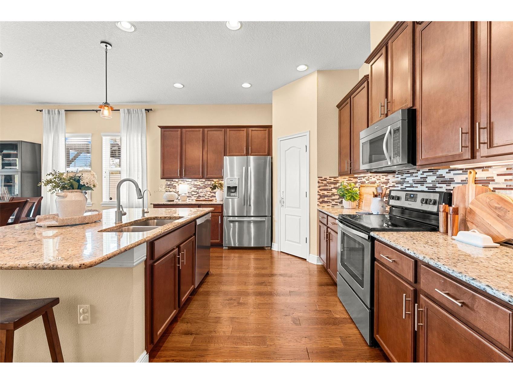 8115 Champions Forest Way Tampa FL 33635 TB8494727 image11