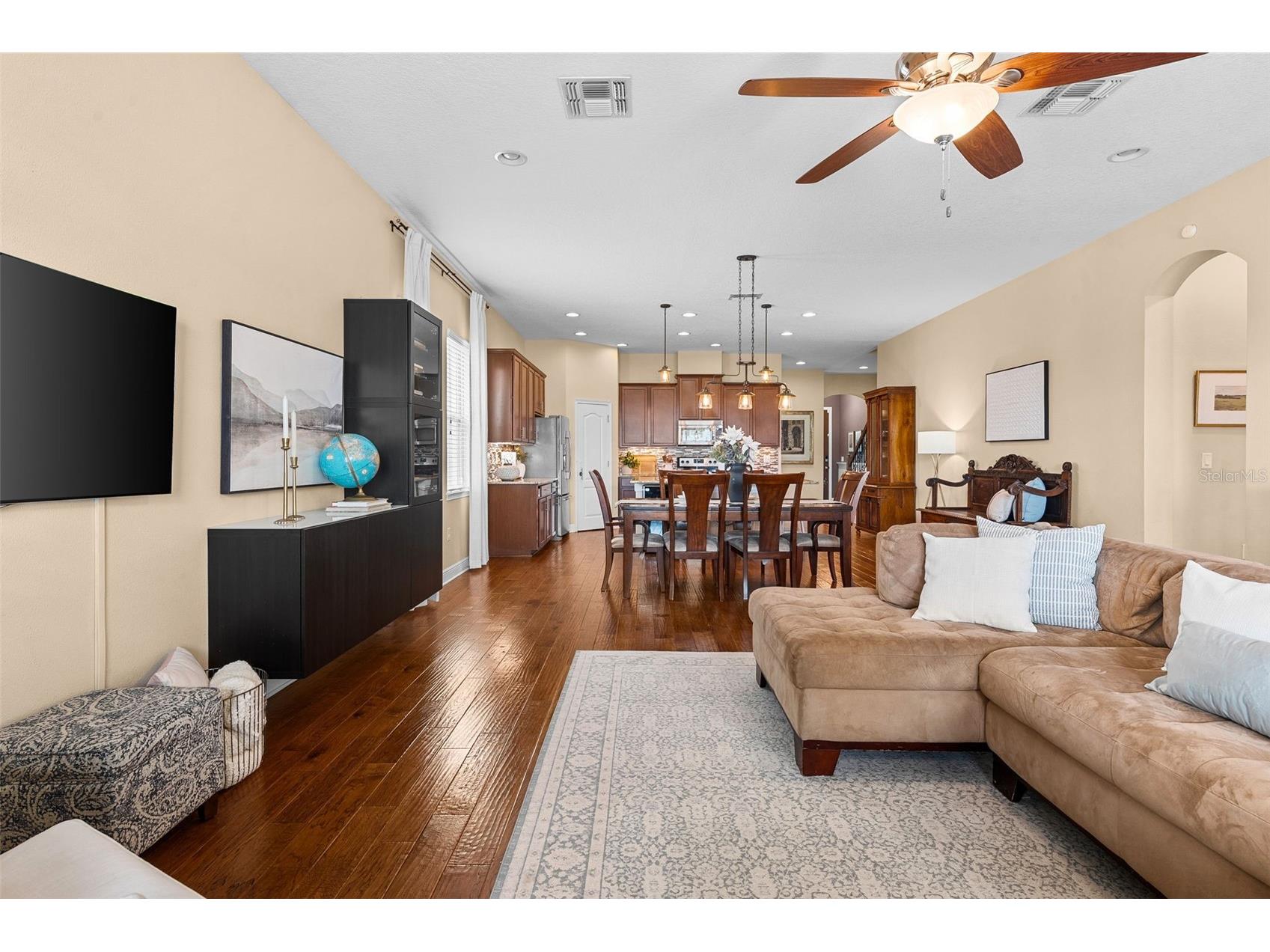 8115 Champions Forest Way Tampa FL 33635 TB8494727 image17