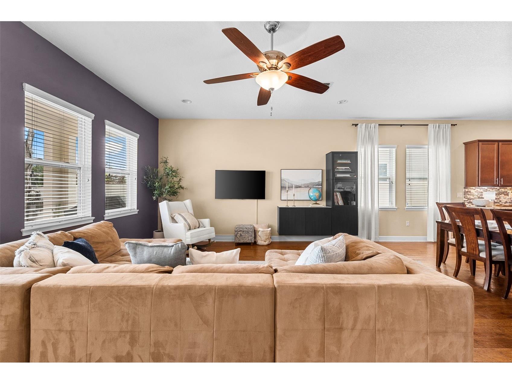 8115 Champions Forest Way Tampa FL 33635 TB8494727 image18