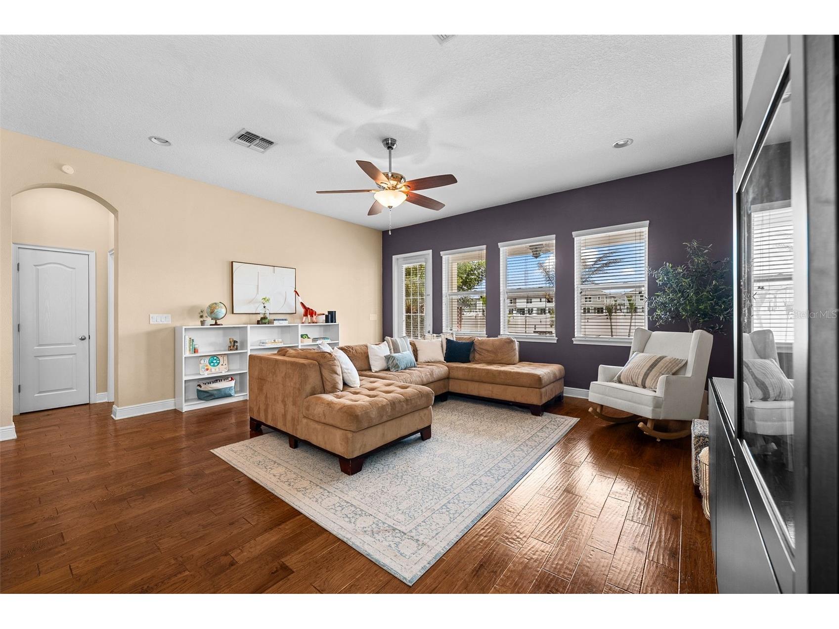 8115 Champions Forest Way Tampa FL 33635 TB8494727 image21