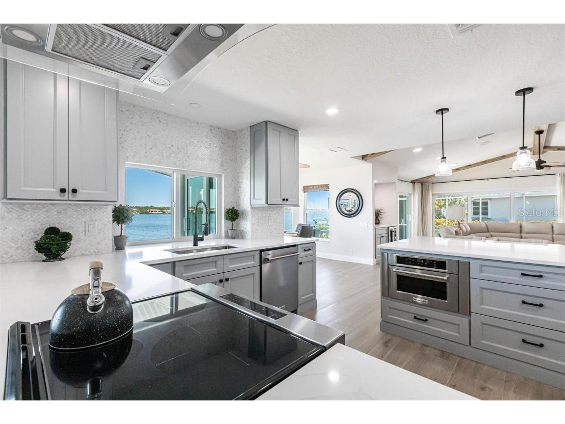 8115 Manasota Key Road Englewood FL 34223 - LEMON BAY C7508801 image29