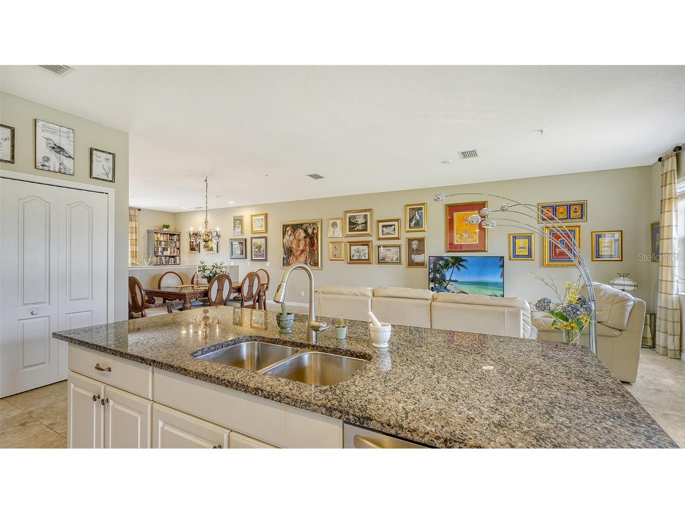 8115 Miramar Way #202 Lakewood Ranch FL 34202 A4637397 image16