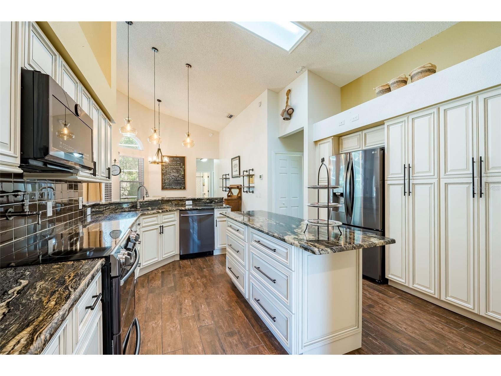 8115 Montock Court Trinity FL 34655 W7885770 image17