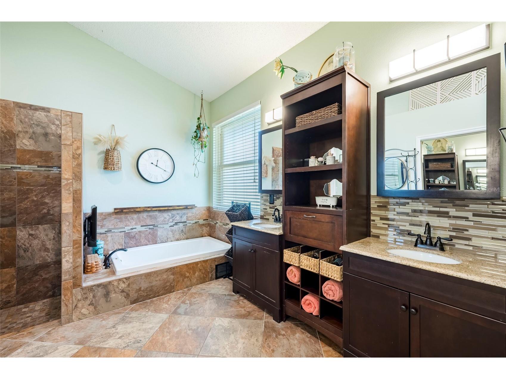 8115 Montock Court Trinity FL 34655 W7885770 image27