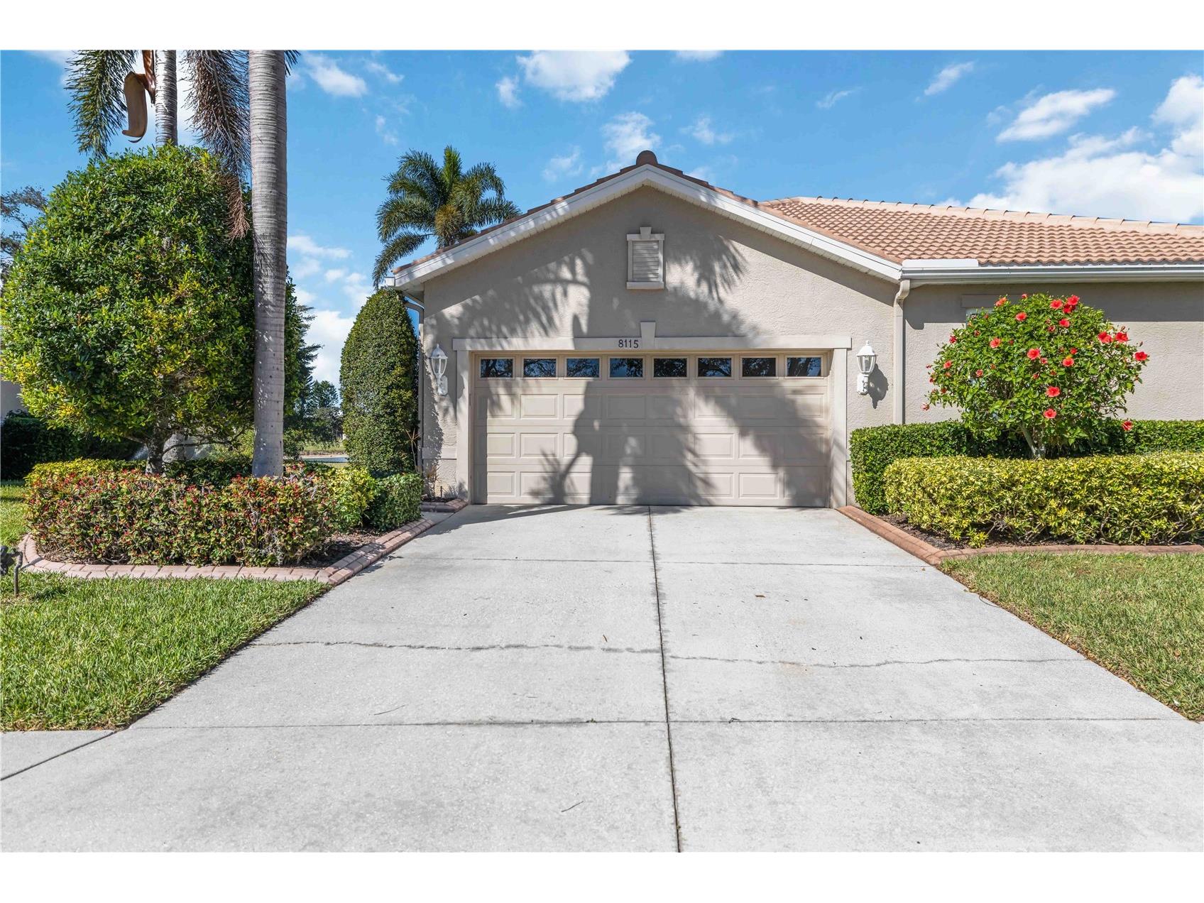 8115 Victoria Falls Circle Sarasota FL 34243 A4680676 image1