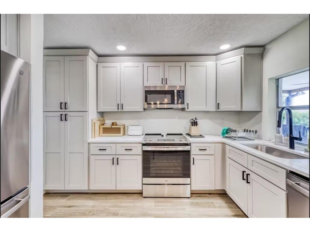 8116 Brighton Drive Port Richey FL 34668 TB8523971 image4