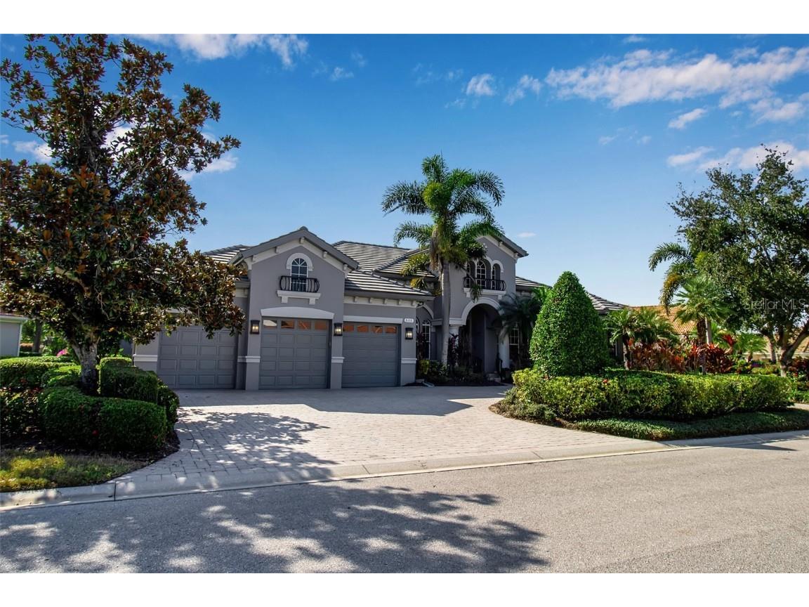 8116 Lone Tree Glen Lakewood Ranch FL 34202 A4663172 image1