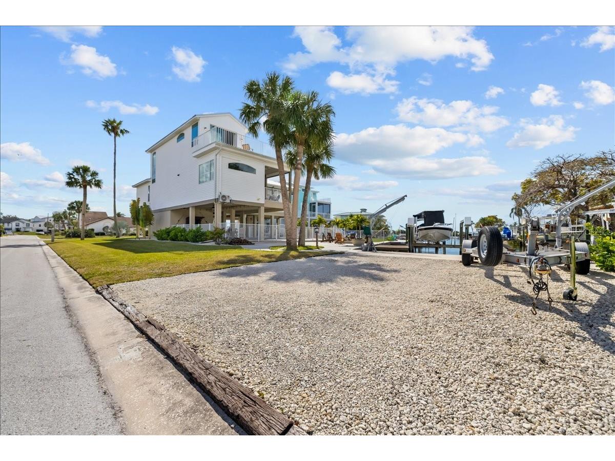 8117 Brighton Drive Port Richey FL 34668 TB8483187 image62