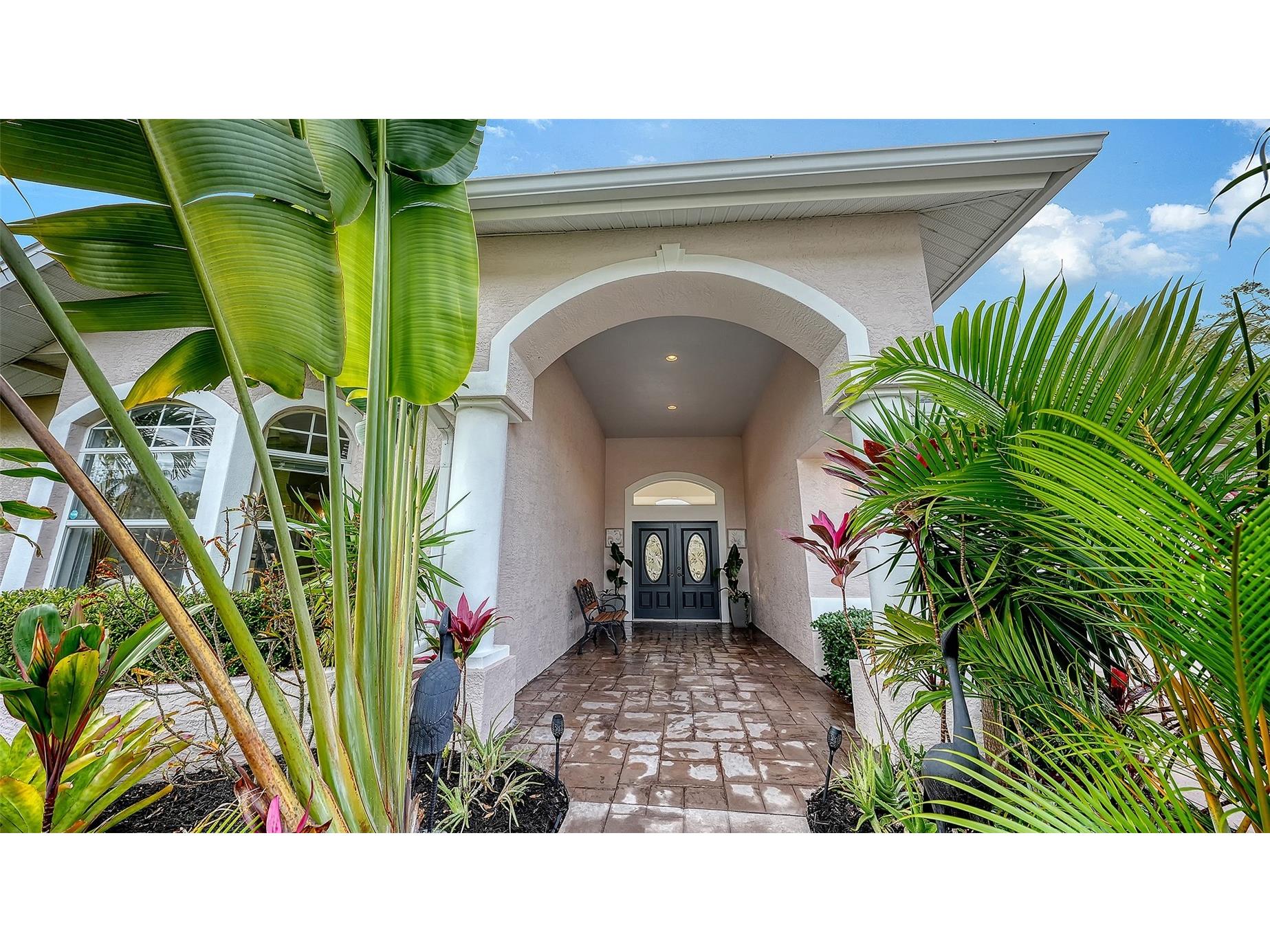 8117 Misty Oaks Boulevard Sarasota FL 34243 A4678054 image15