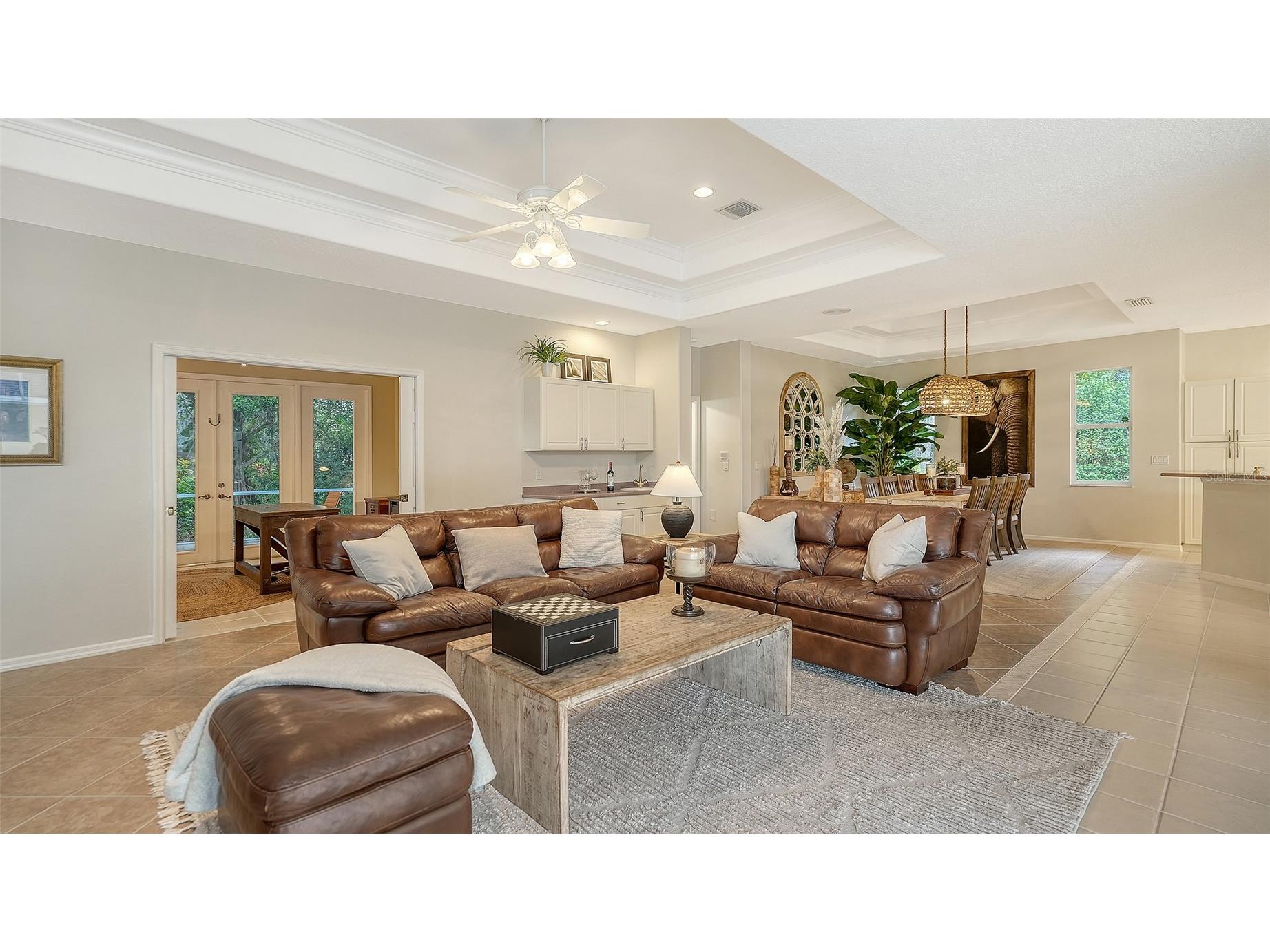 8117 Misty Oaks Boulevard Sarasota FL 34243 A4678054 image19