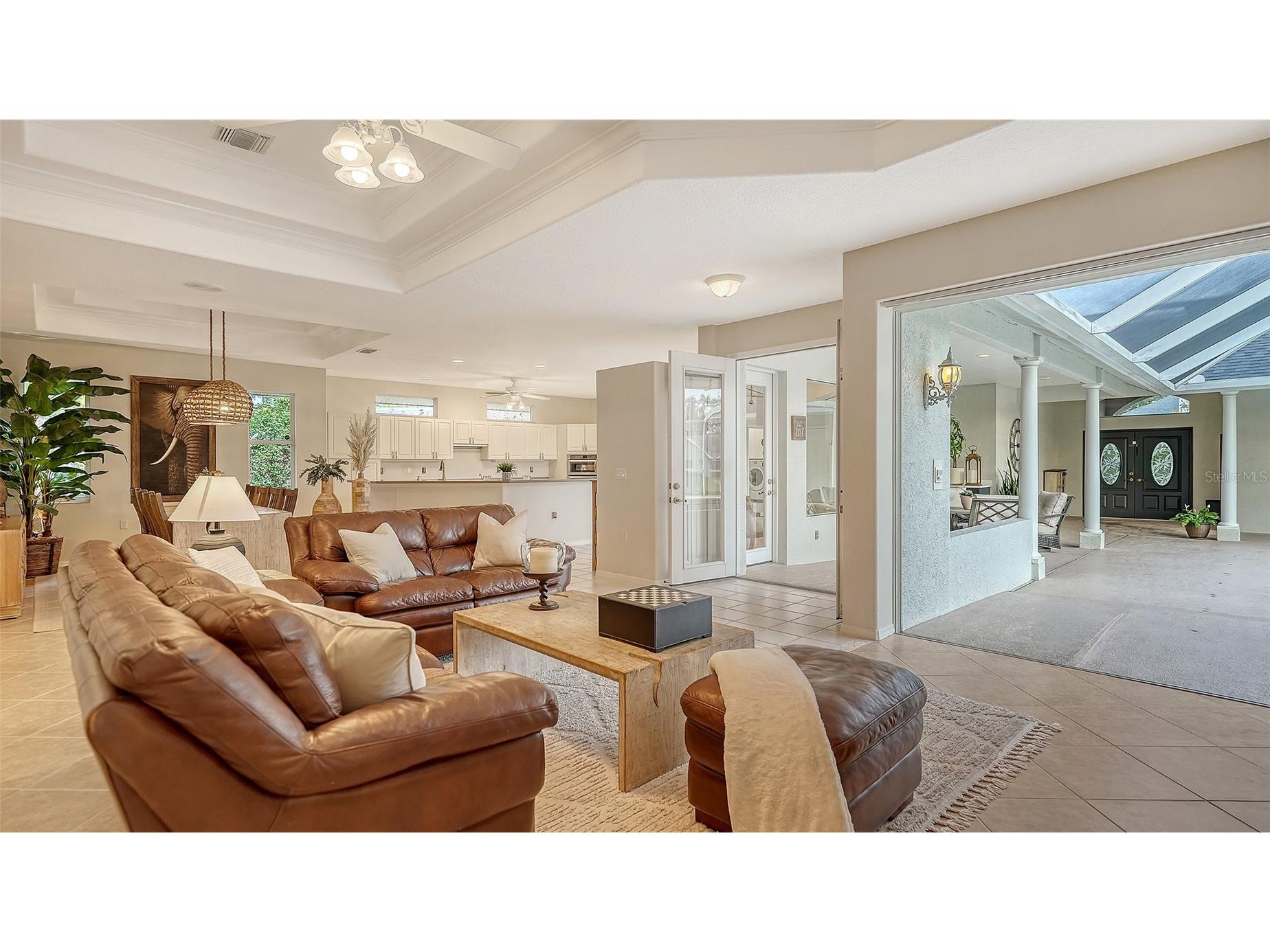 8117 Misty Oaks Boulevard Sarasota FL 34243 A4678054 image20