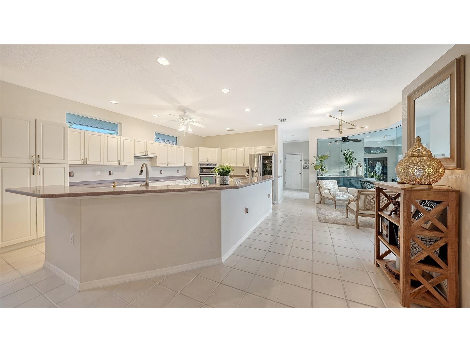 8117 Misty Oaks Boulevard Sarasota FL 34243 A4678054 image29