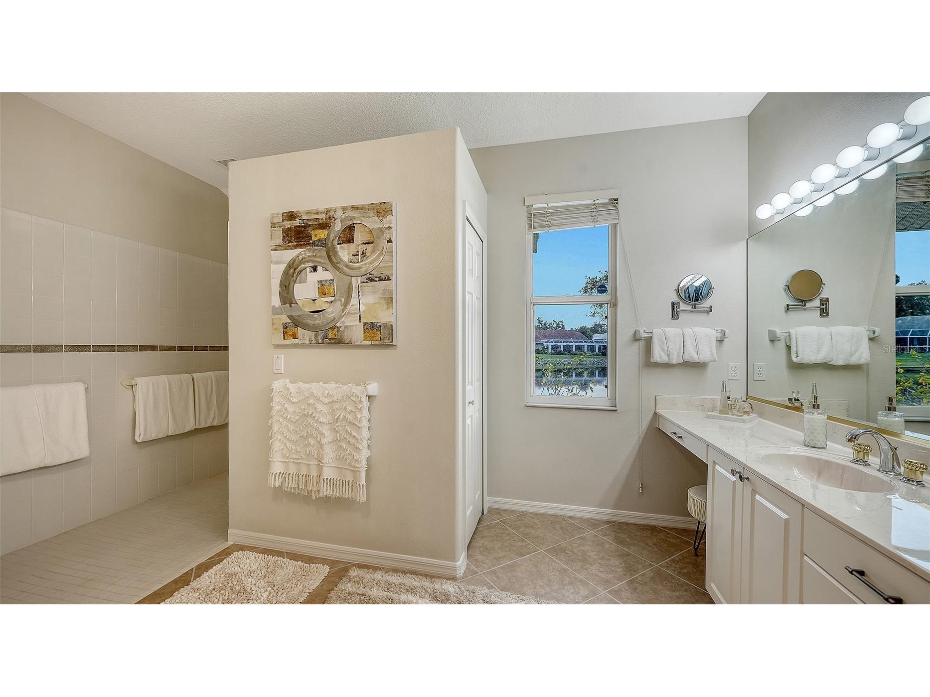 8117 Misty Oaks Boulevard Sarasota FL 34243 A4678054 image45