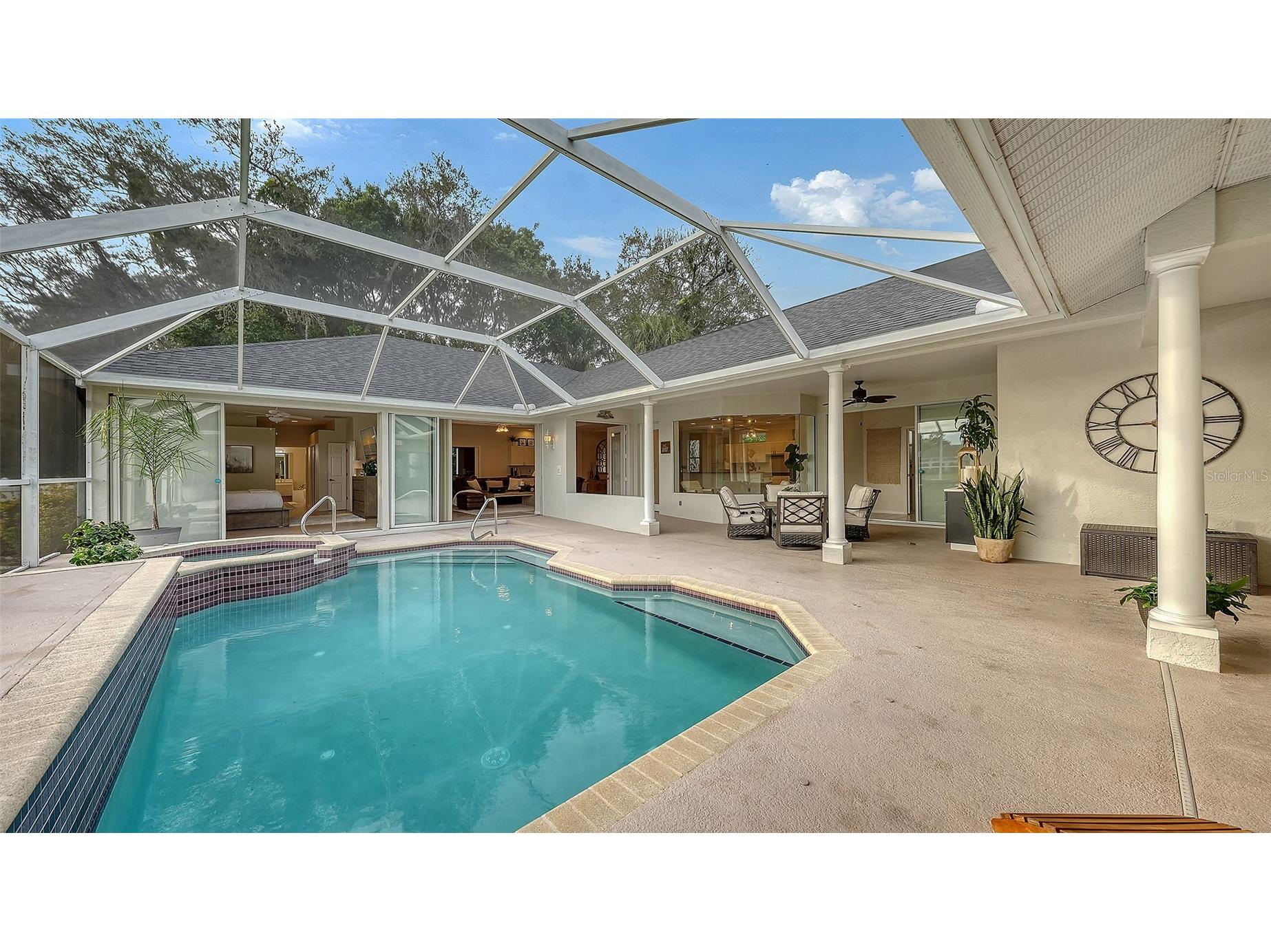 8117 Misty Oaks Boulevard Sarasota FL 34243 A4678054 image61