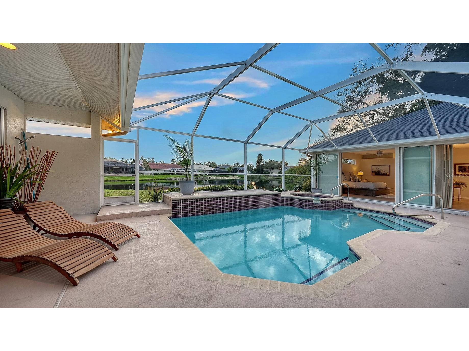 8117 Misty Oaks Boulevard Sarasota FL 34243 A4678054 image66