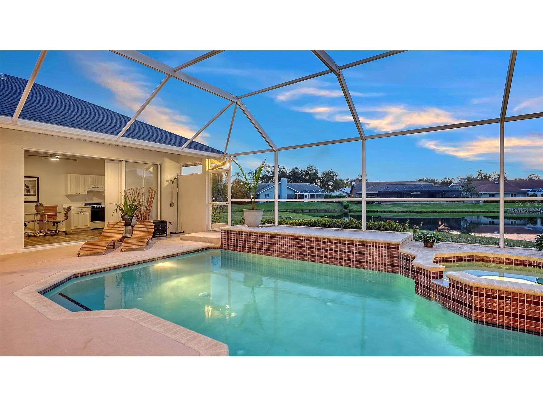 8117 Misty Oaks Boulevard Sarasota FL 34243 A4678054 image80