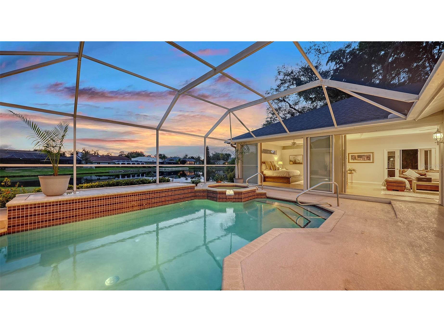 8117 Misty Oaks Boulevard Sarasota FL 34243 A4678054 image81