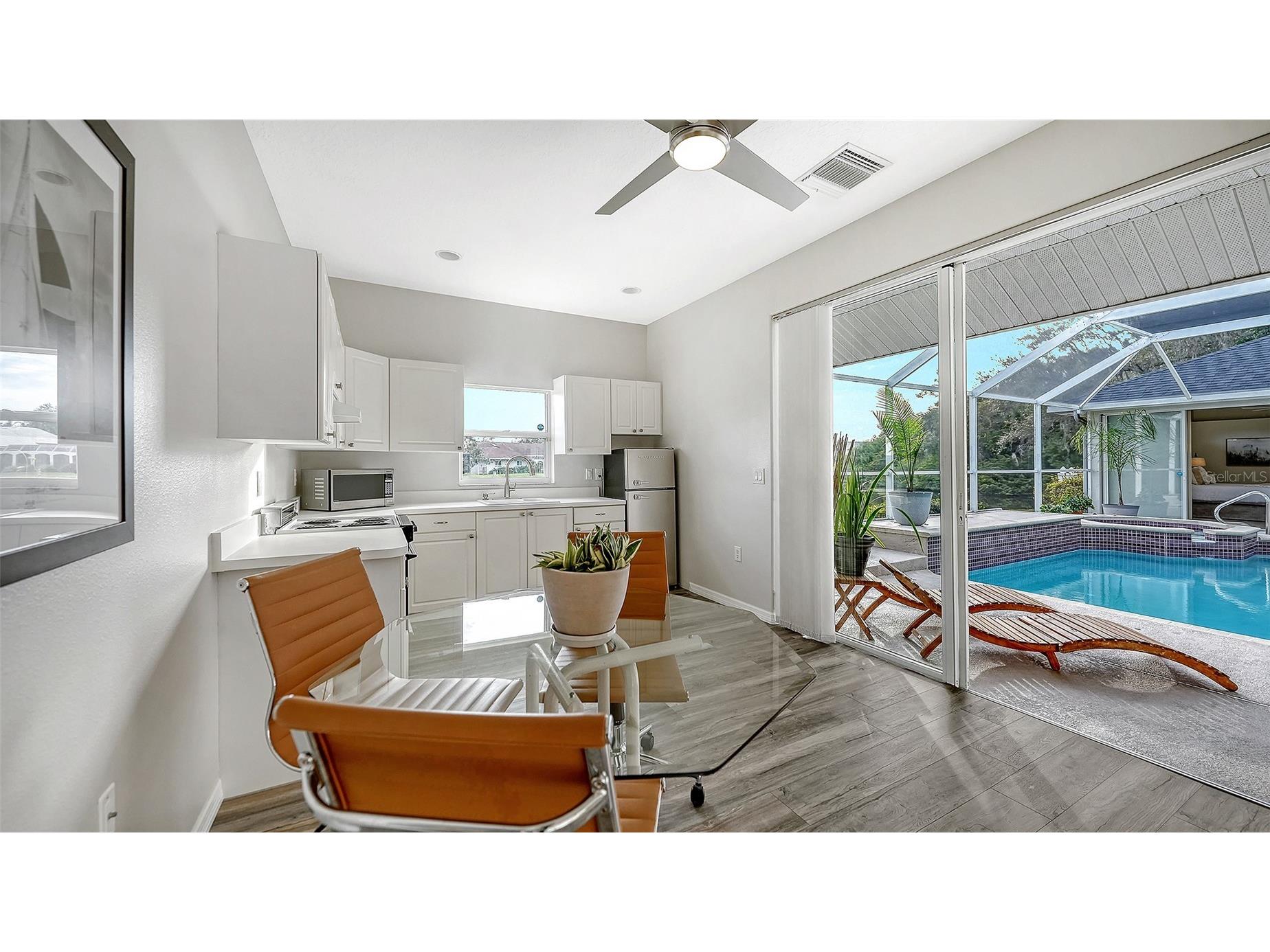 8117 Misty Oaks Boulevard Sarasota FL 34243 A4678054 image84